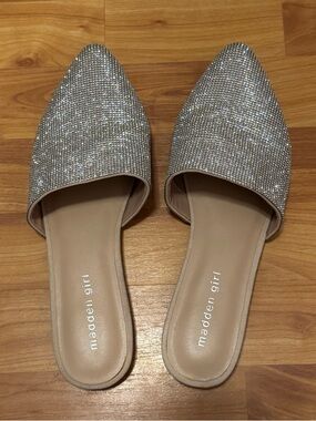 Madden Girl Sparkling Silver Rhinestone Pointed Mules 9.5 NEW